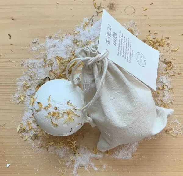 <a href="https://www.thefloatspa.co.uk/product/cbd-bath-bomb/">CBD Bath Bomb</a>