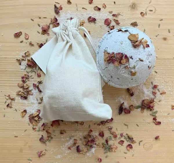 <a href="https://www.thefloatspa.co.uk/product/detox-bath-bomb/">Detox Bath Bomb</a>
