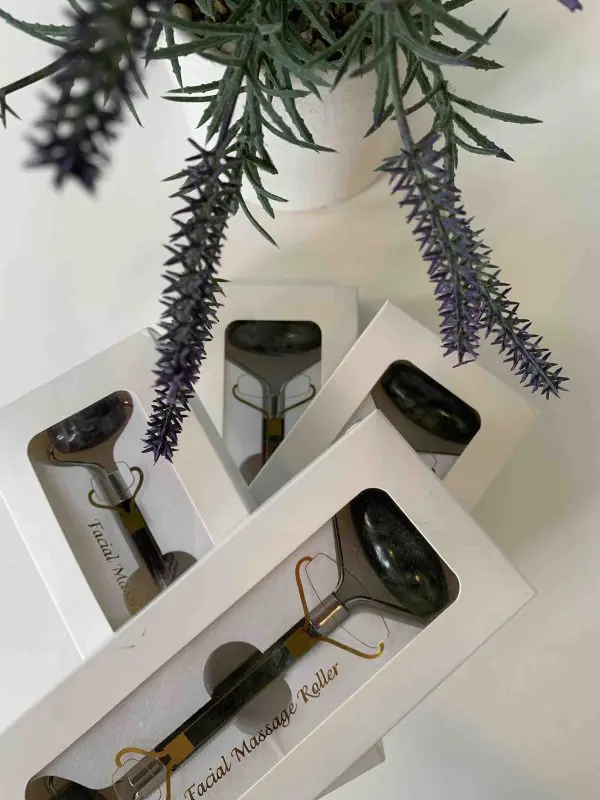 <a href="https://www.thefloatspa.co.uk/product/crystal-face-roller/">Crystal Face Roller</a>