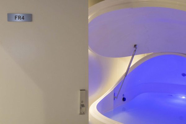 Improve mental health conditions with float spa in Hove