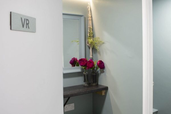 VR door
